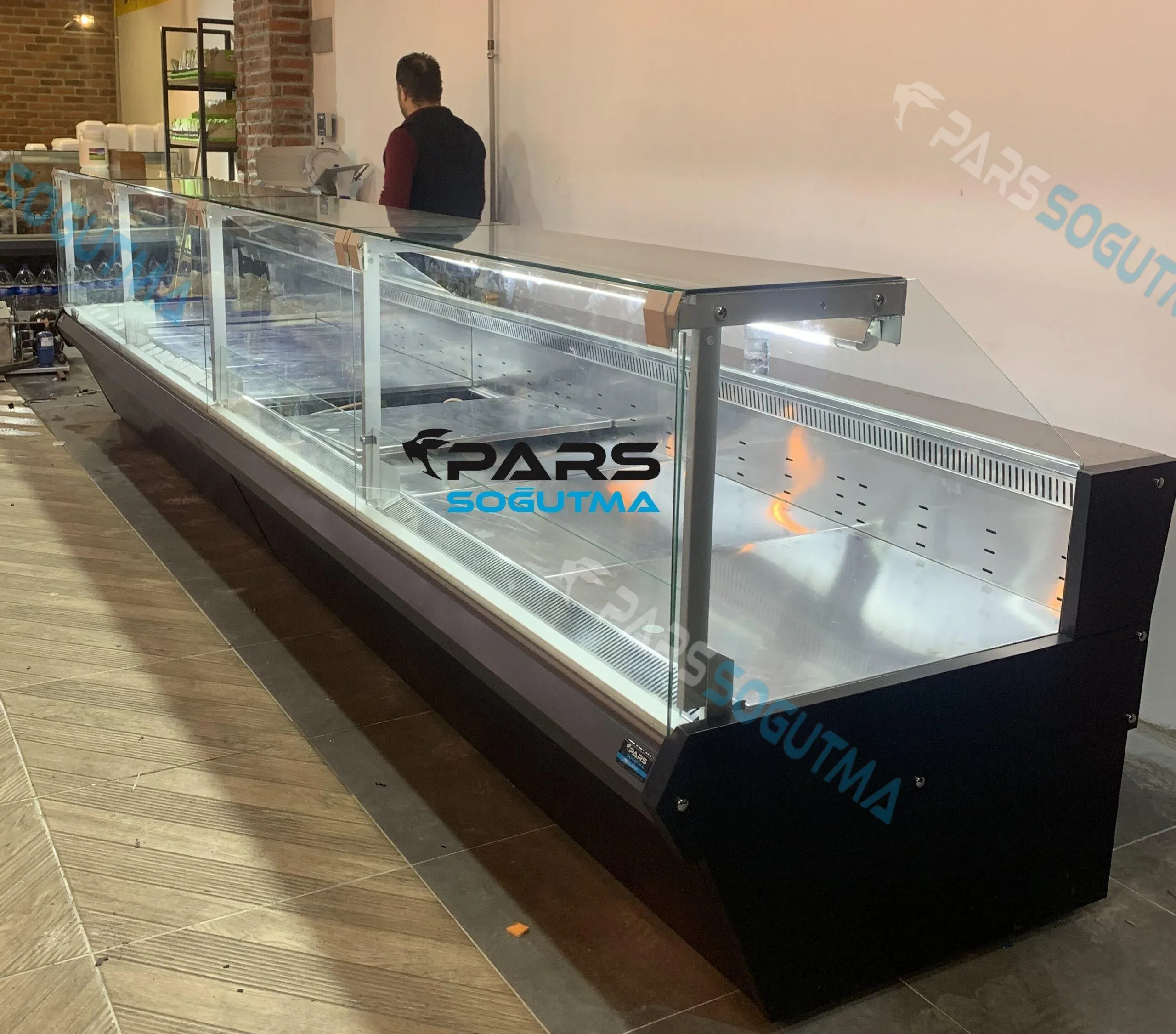 Dik Camlı Reyon Dolabı ürün görseli 3 - Pars Soğutma